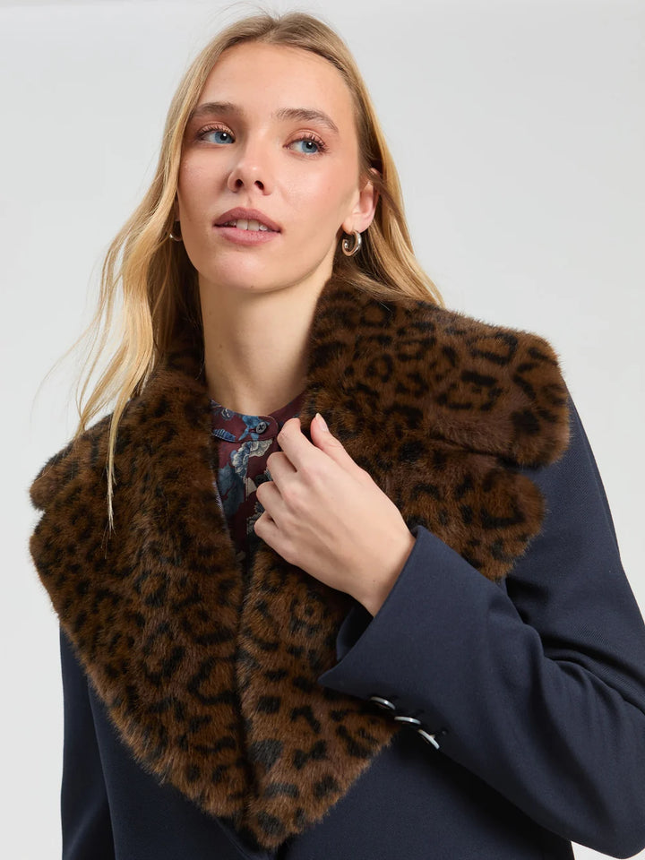 FAUX FUR collar