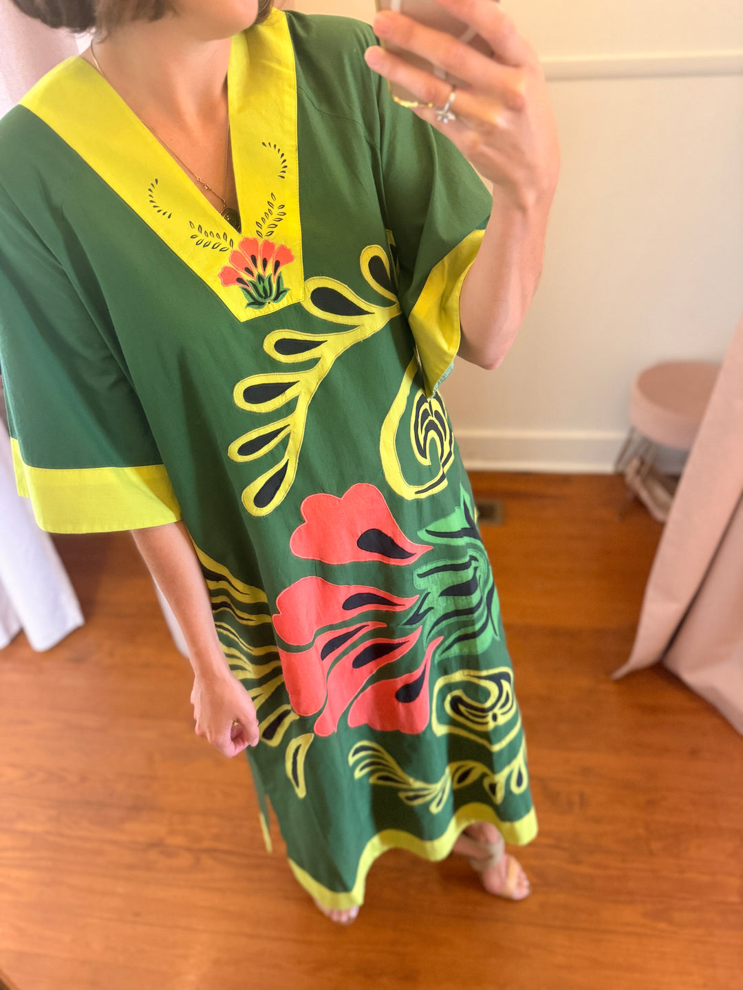 DELIGHTFUL caftan