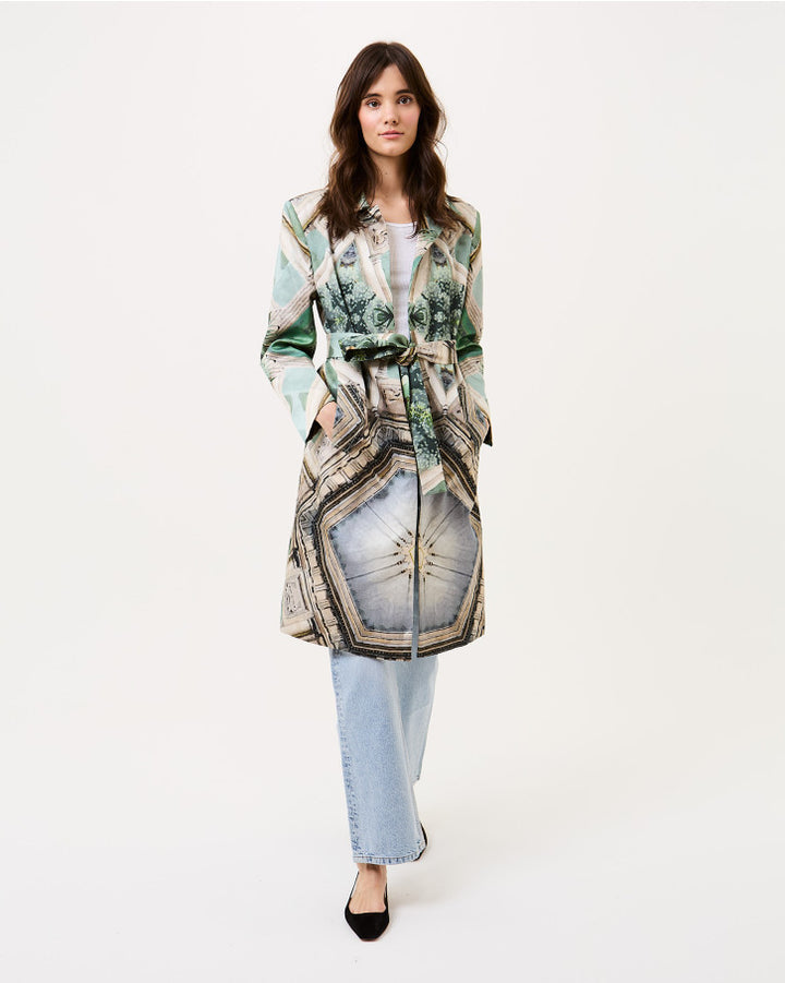 Falguni Shane Peacock - julep